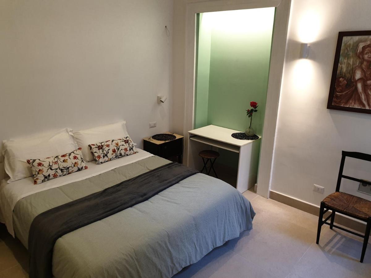 "Infrascata" Cento Metri Dal Mann Apartment Naples Room photo
